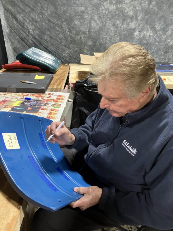 Steve Carlton Autographed Veterans Stadium Seat Back with Inscription - Image 2