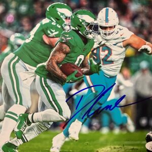D'Andre Swift Autographed 8x10 Philadelphia Eagles Photo