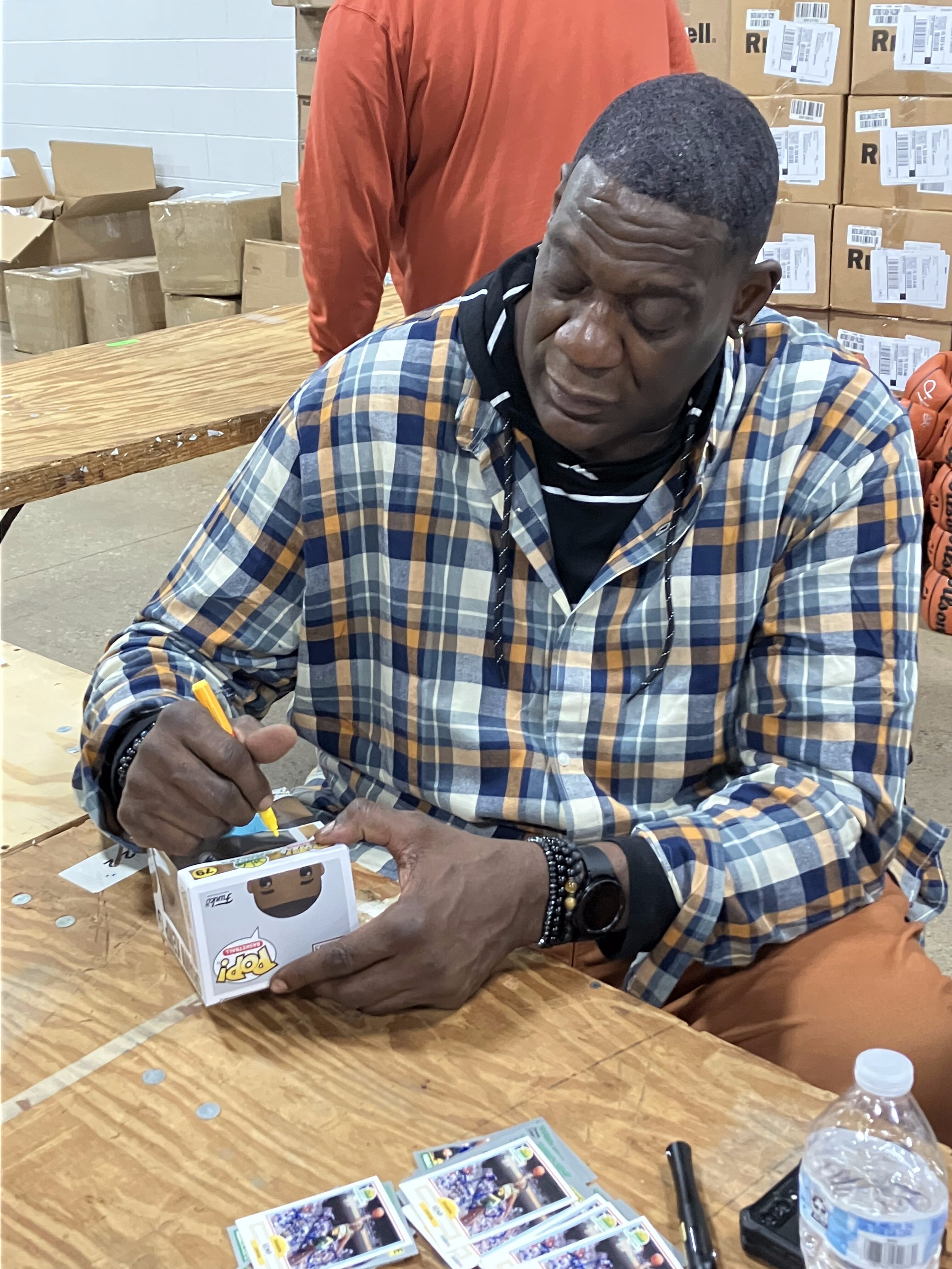 Shawn Kemp Autographed Seattle Supersonics Funko Pop - Image 2