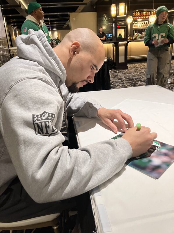 Zack Baun Autographed Philadelphia Eagles 8x10 Photo with Inscription - Image 2