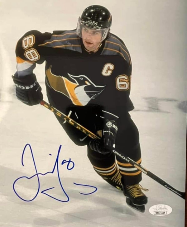 Jaromir Jagr Autographed 8x10 Photo