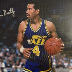 Adrian Dantley Autographed 8x10 Photo